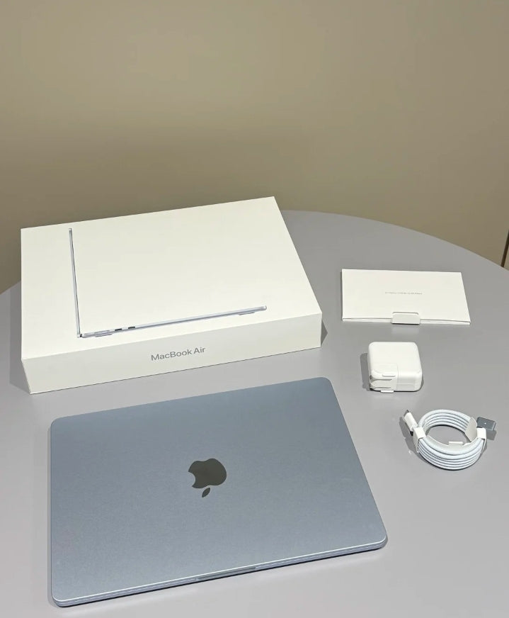 MacBook Air 13" M4 2024